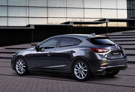 Mazda 3. Ekonomiczny hatchback o sportowym zacięciu